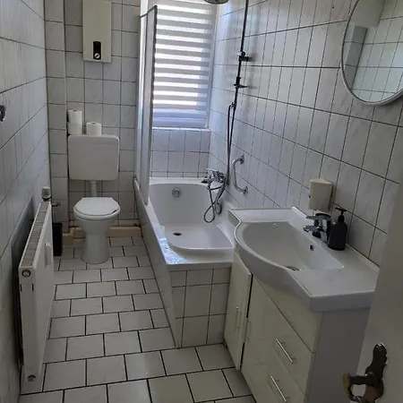 Estrella24 Living 4 Bologna Essen